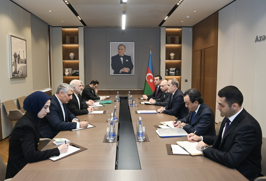 Azərbaycan və İran arasında ikitərəfli və çoxtərəfli əməkdaşlıq məsələləri müzakirə olunub
