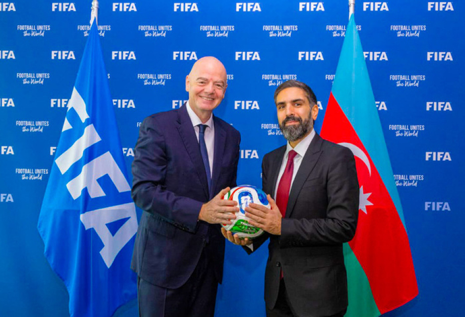 Presidente de la AFFA se reúne con el Presidente de la FIFA