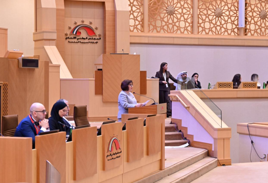 Presidenta del Parlamento: “En la sociedad azerbaiyana las mujeres desempeñan un papel central en la transmisión de valores a las futuras generaciones”