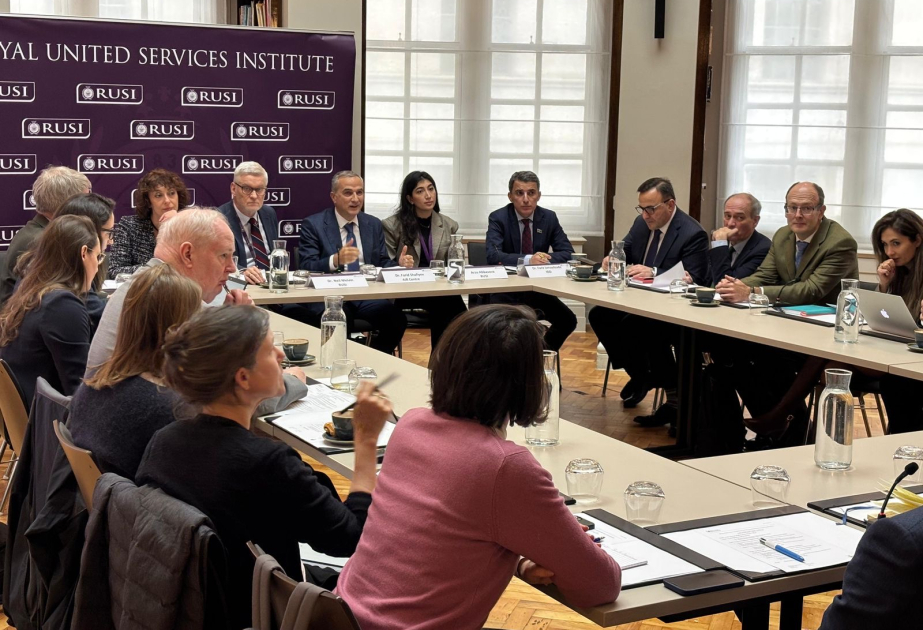 Londonda Cənubi Qafqazda sülh və regional təhlükəsizlik məsələləri müzakirə olunub