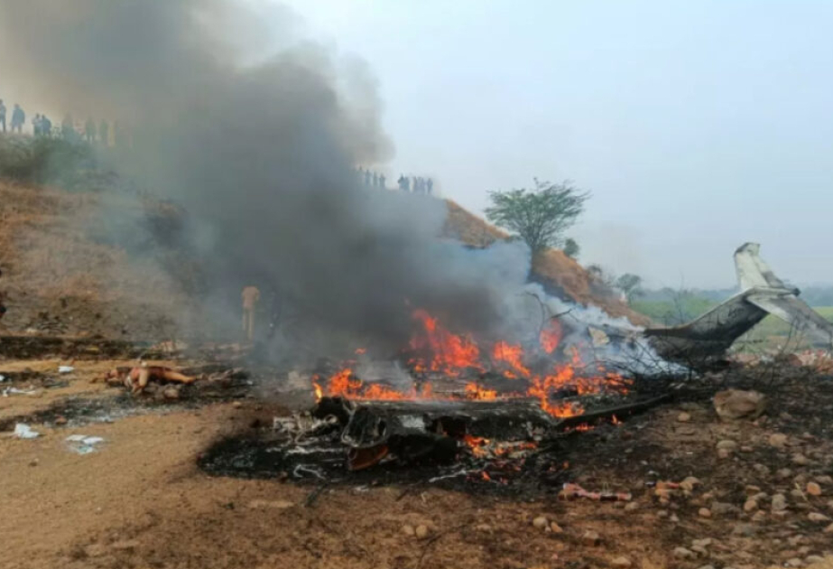 Five dead in plane crash in India, Maharashtra Deputy Chief Minister among victims VIDEO