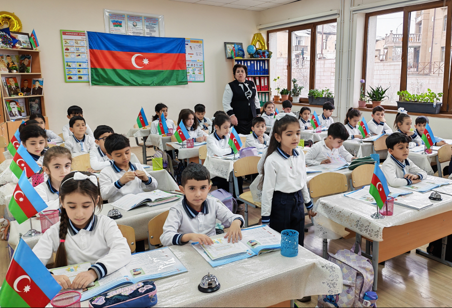 Nizami Gəncəvi adına Xankəndi məktəbində 1000-dən çox şagird təhsil alır  FOTO VİDEO