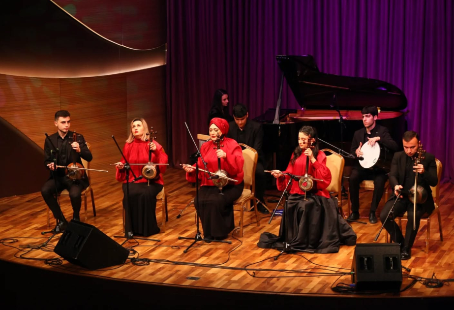 Beynəlxalq Muğam Mərkəzində xalq çalğı alətləri ifaçılarının konserti olub