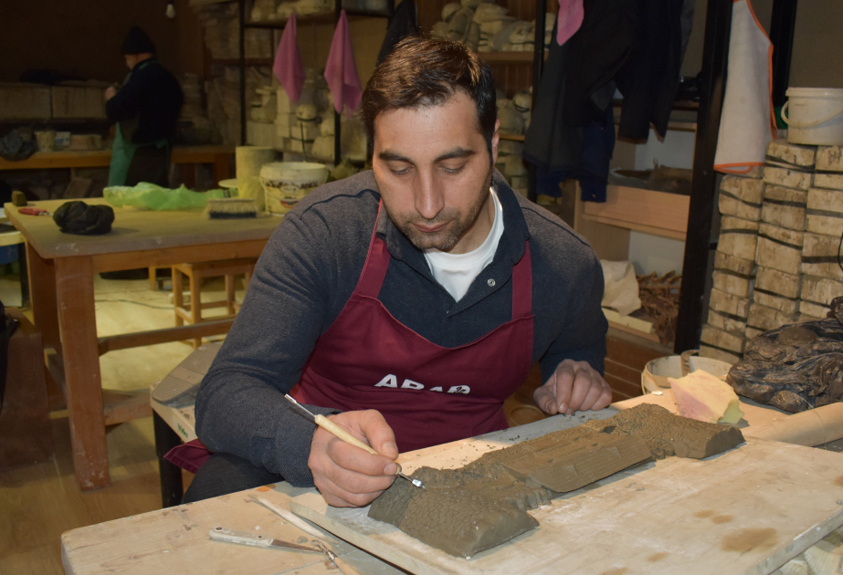 Шекинский художник-керамист: Сотрудничество с ABAD заложило основу для нового творческого этапа в моей жизни