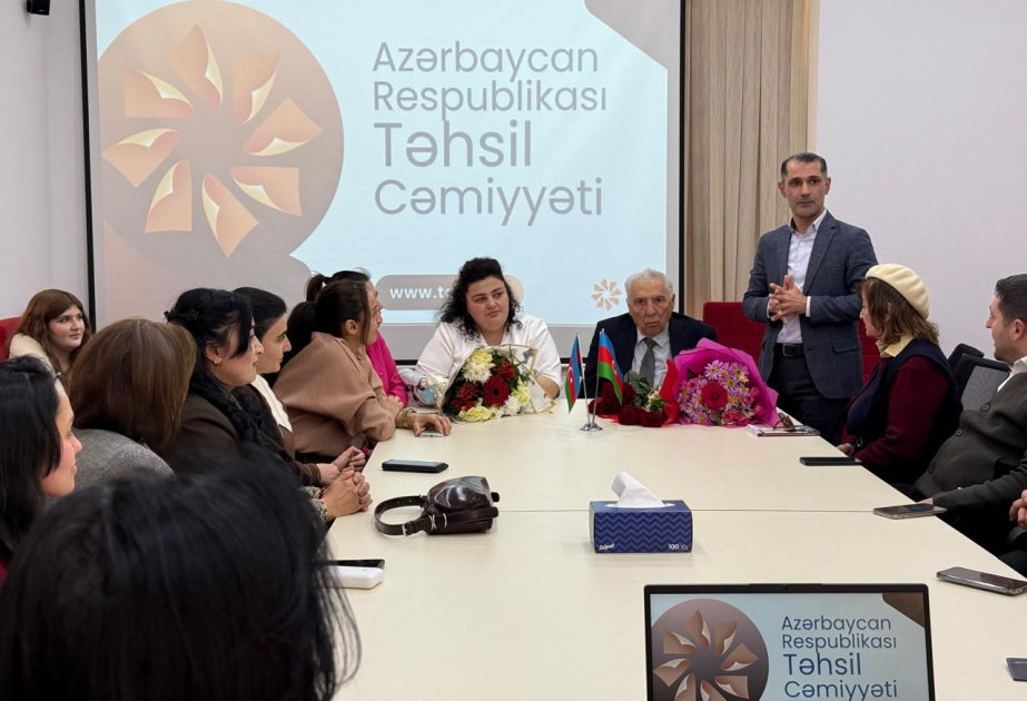 Bəxtiyar Vahabzadənin sovet dövrü yaradıcılığı haqqında monoqrafiya təqdim edilib