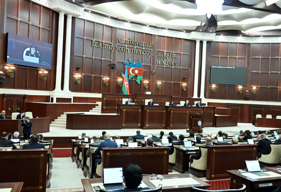 المجلس الوطني الأذربيجاني يبرم في القراءة الأولى تعديلات في قانون العمل