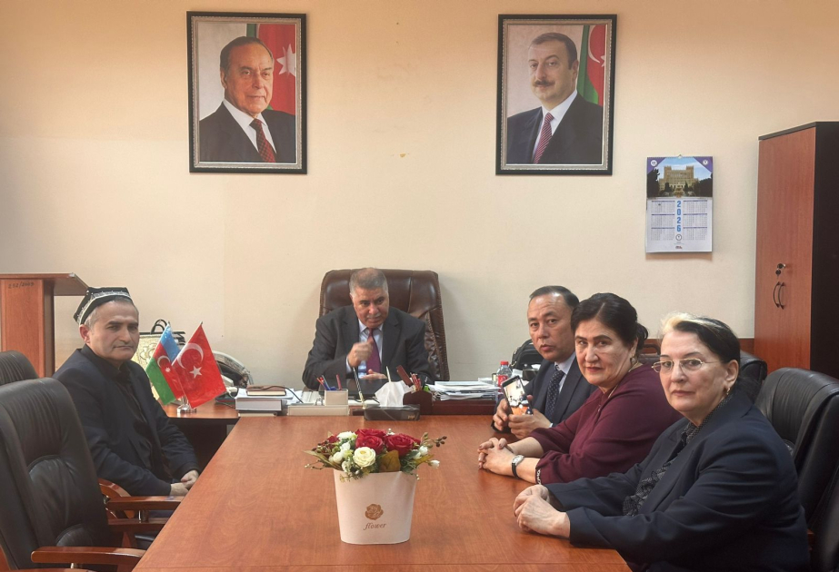 Dilçilik İnstitutunda Özbəkistan alimləri ilə əməkdaşlıq məsələləri müzakirə edilib
