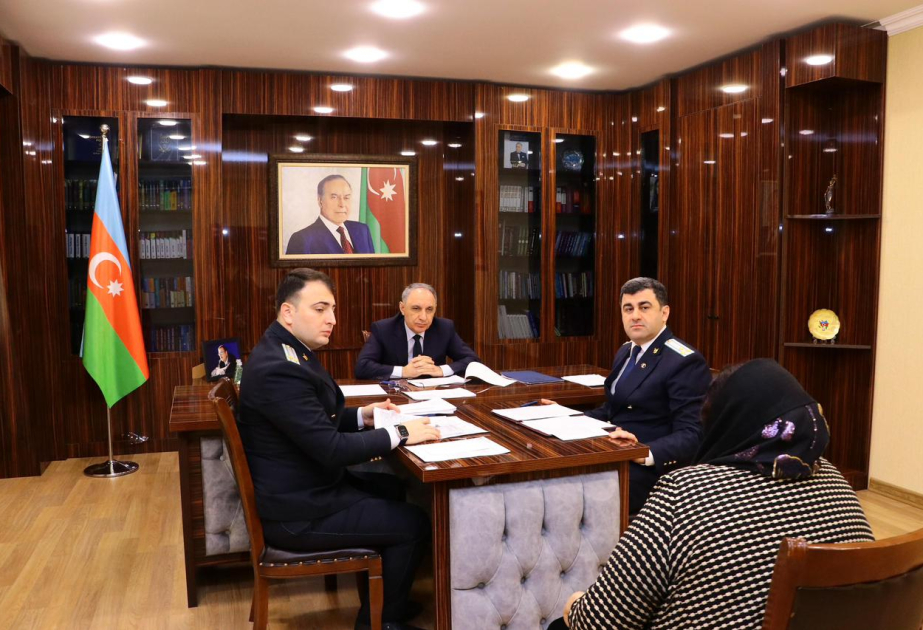 Baş prokuror İmişli rayonunda vətəndaşların müraciətlərini dinləyib