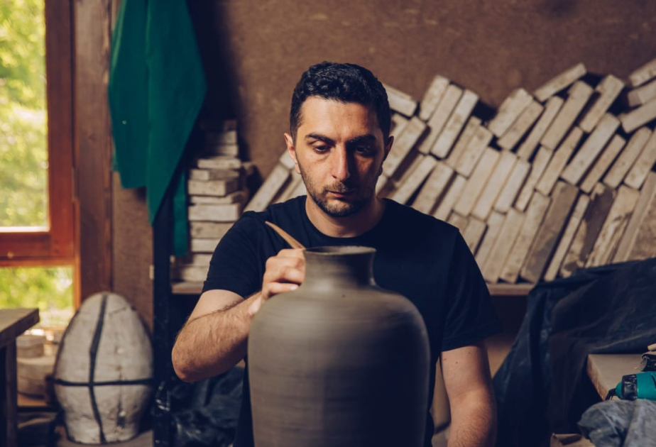 История успеха мастера ABAD: национальный след в керамике  ФОТО