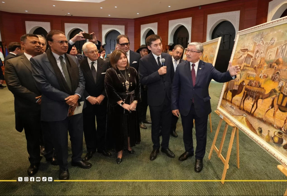 Ouverture de l’exposition artistique « Enfance et vie d’Al-Farabi » de l’artiste kazakh Musapir au siège de l’ICESCO