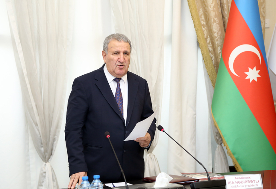 Birinci Türkoloji Qurultayın 100 illik yubileyinə hazırlıqla bağlı AMEA-da komissiya yaradılıb