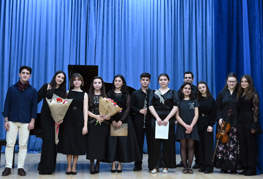 Dövlət Uşaq Filarmoniyasında Qara Qarayevin xatirəsi anılıb