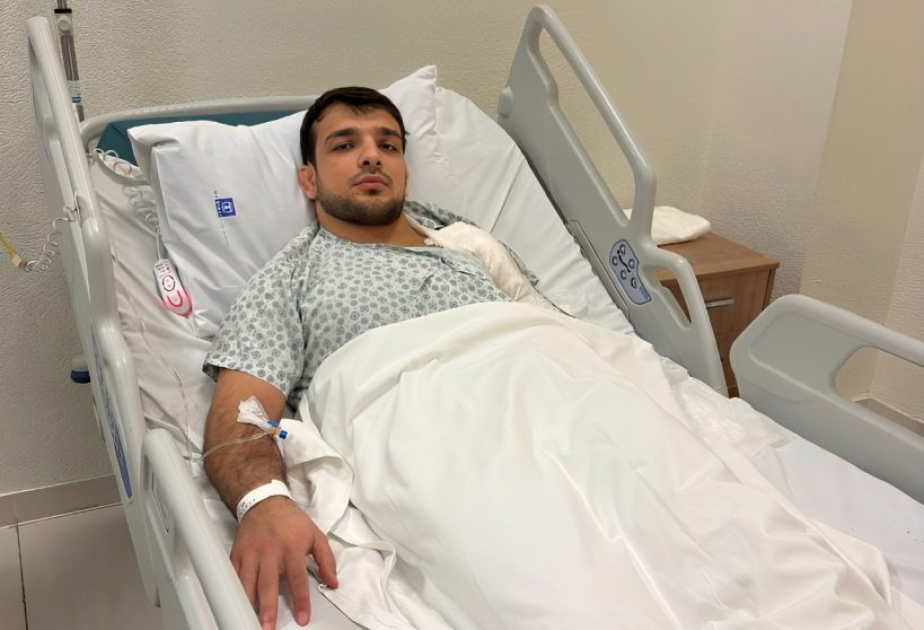 El campeón mundial de lucha de Azerbaiyán ha sido operado
