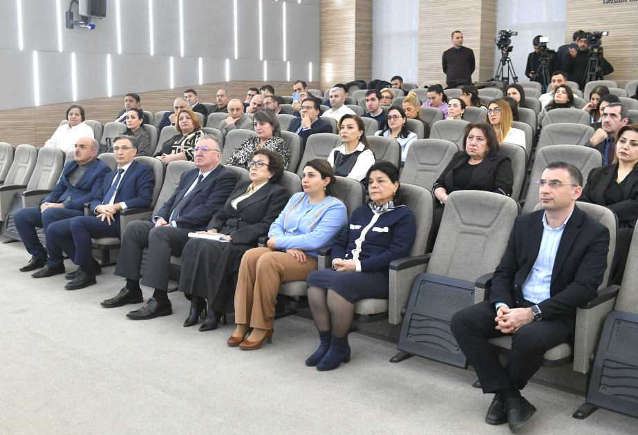 DİM imtahan rəhbərlərini və nəzarətçiləri mükafatlandırıb