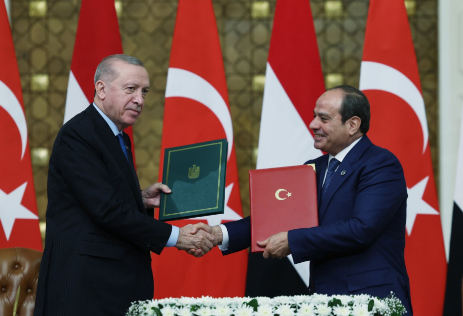 Türkiyə Prezidenti: Misirlə ticarət dövriyyəmizi 15 milyard dollara yüksəltməyi qarşıya məqsəd qoymuşuq