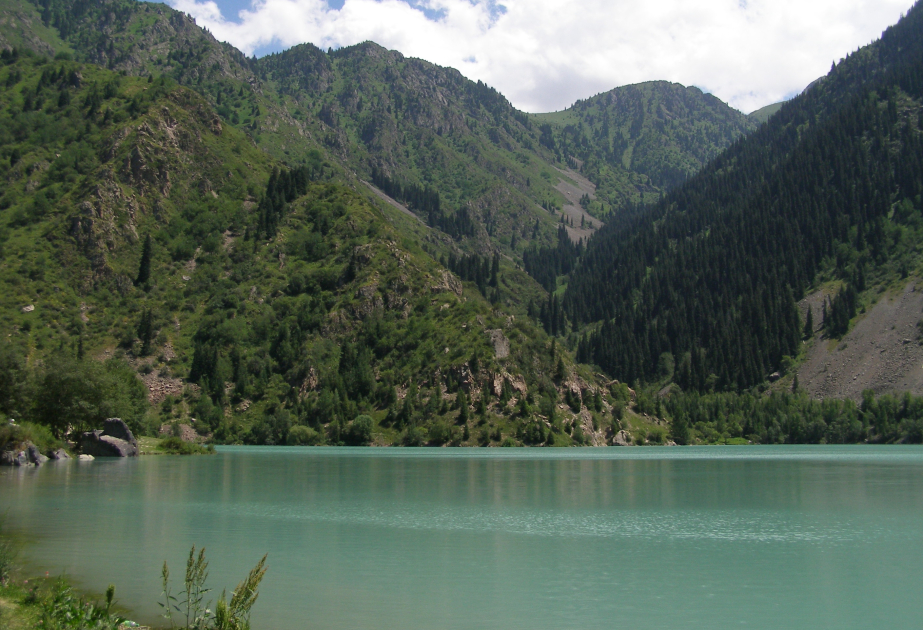 Issyk-Kul lake shrinks dramatically since 19th century