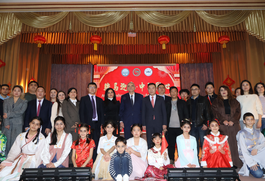 BDU-da Çin Yaz Festivalı keçirilib