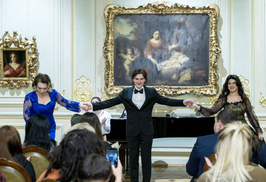 Milli İncəsənət Muzeyində beynəlxalq müsabiqələr laureatı Cavidan Babazadənin solo konserti olub