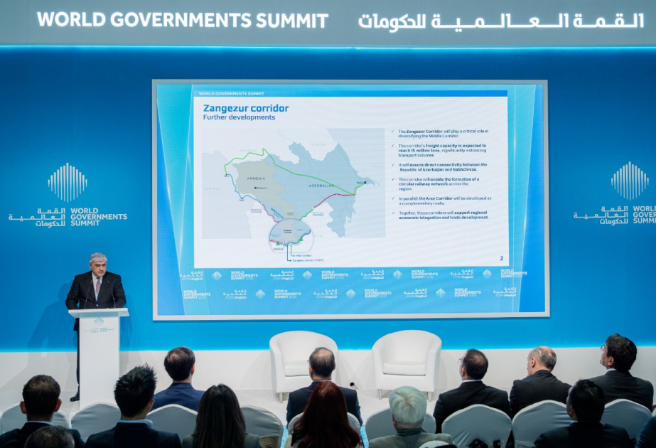 نائب رئيس الوزراء يستعرض في دبي المؤشرات المتنامية لإمكانات النقل والخدمات اللوجستية في أذربيجان