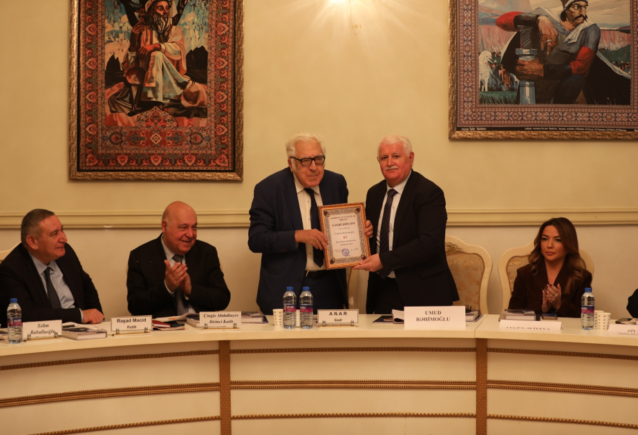 Azərbaycan Yazıçılar Birliyində şair-publisist Umud Mirzəyevin 65 illik yubileyinə həsr olunmuş tədbir keçirilib