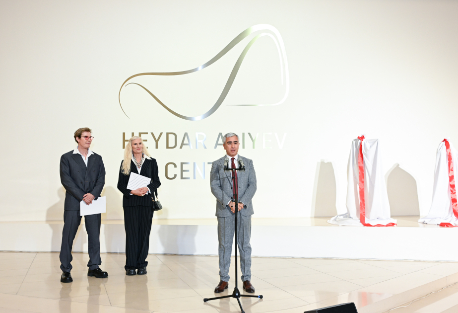 Heydər Əliyev Mərkəzində “Vəhşi təbiətin super qəhrəmanları” sərgisi açılıb