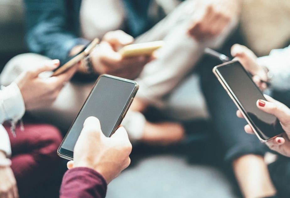 Xaricdən gətirilən telefonlarla bağlı qaydalar dəyişib VİDEO