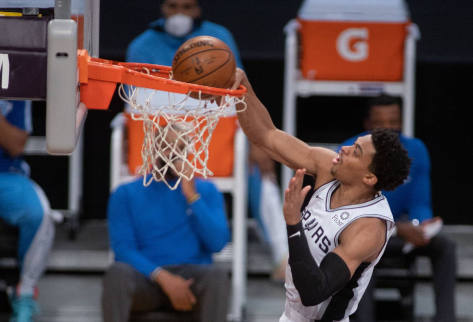 NBA: “San-Antonio Spörs”dən ardıcıl üçüncü qələbə