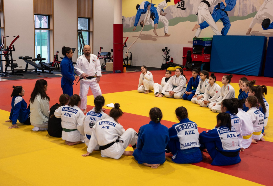 Yeniyetmə cüdoçulara yeni qaydalarla bağlı maarifləndirici seminar təşkil olunub