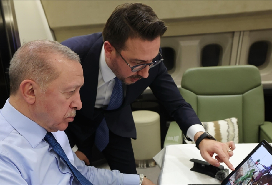 Le président Erdogan vote au concours « Images de l’Année » d’Anadolu