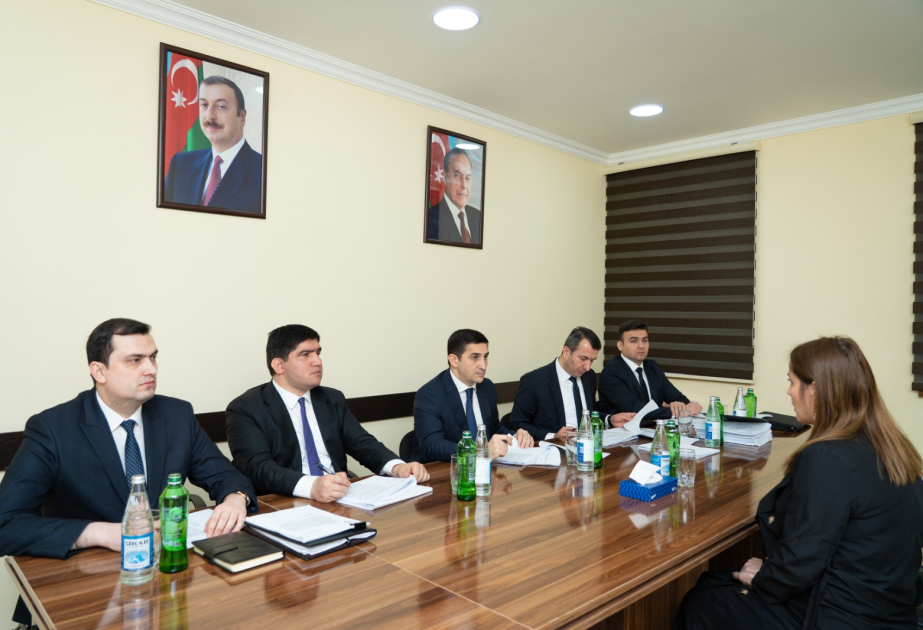 Ədliyyə naziri Göyçayda vətəndaşların müraciətlərini dinləyib