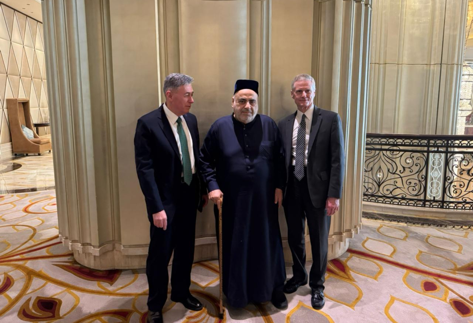 QMİ sədri Əbu-Dabidə bir sıra görüşlər keçirib