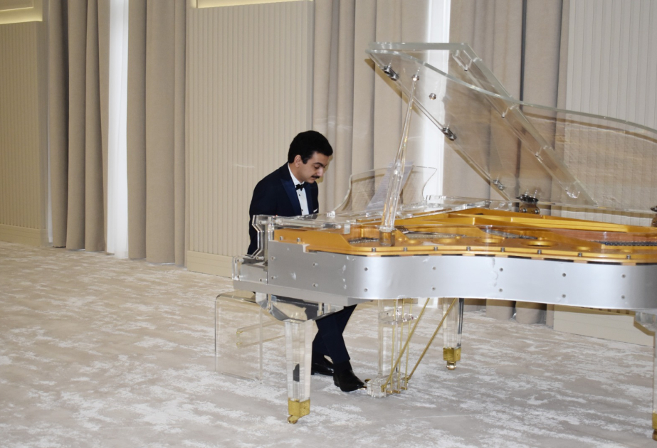 Fronteras superadas por la música: concierto de un pianista con autismo en Gabala