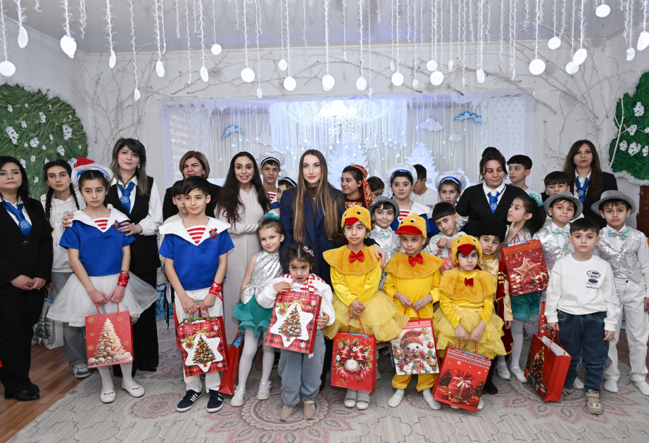 Leyla Əliyeva və Alena Əliyeva Gəncədə uşaq evində olublar