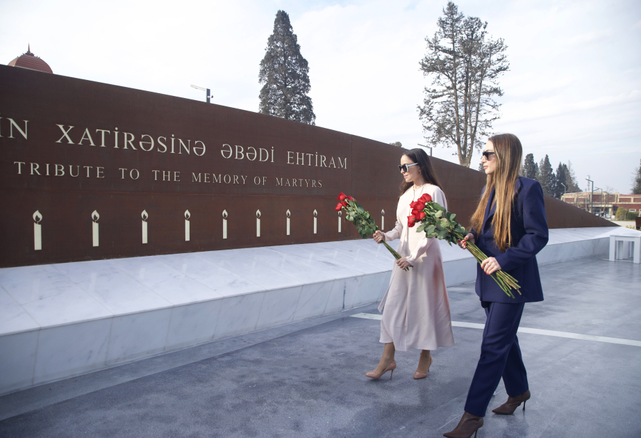 Leyla Aliyeva y Alena Aliyeva visitan el Complejo Memorial de Ganja y a la familia del Héroe Nacional Natig Gasimov