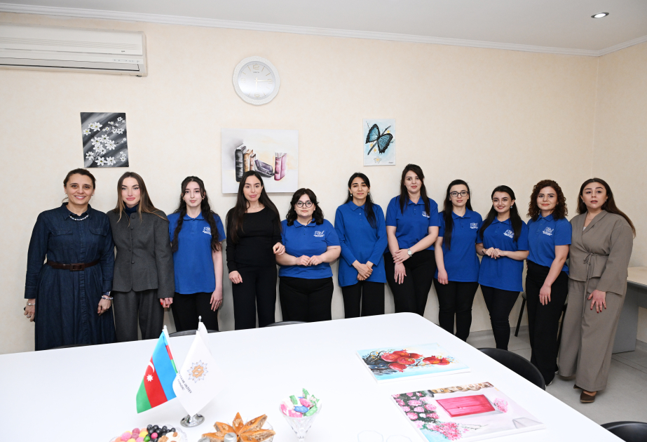 Leyla Aliyeva y Alena Aliyeva se familiarizaron con el Centro de Autismo de Ganja