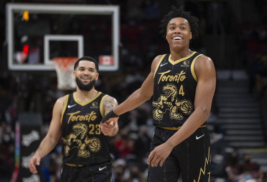 NBA: “Toronto Reptors” və “Los-Anceles Klippers” növbəti qələbələrini qazanıb