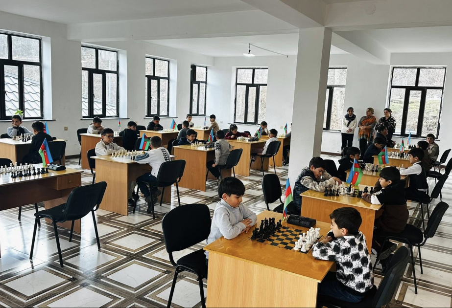 Gədəbəydə uşaq və yeniyetmələr arasında şahmat və dama turniri keçirilib