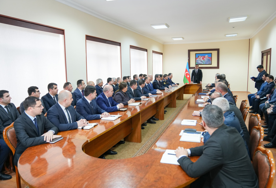 Naxçıvan Muxtar Respublikasının Baş naziri kollektivə təqdim edilib