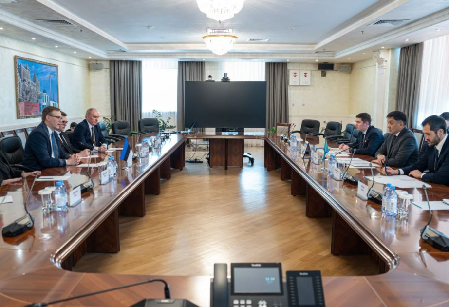 Казахстан и Эстония обсудили развитие перевозок в рамках Транскаспийского маршрута