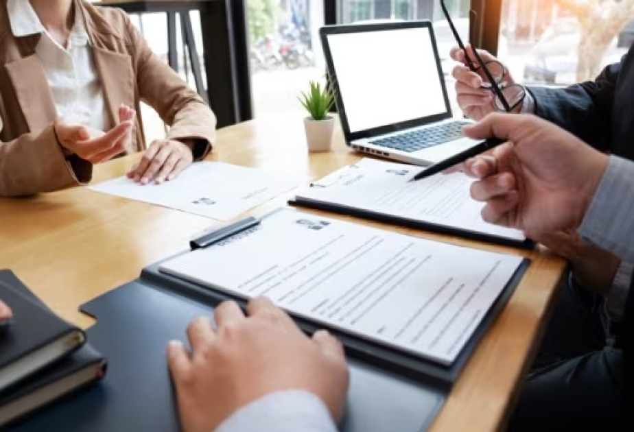 Fransada işəgötürənlərin 62 faizi namizədləri sosial şəbəkə hesablarına görə araşdırır