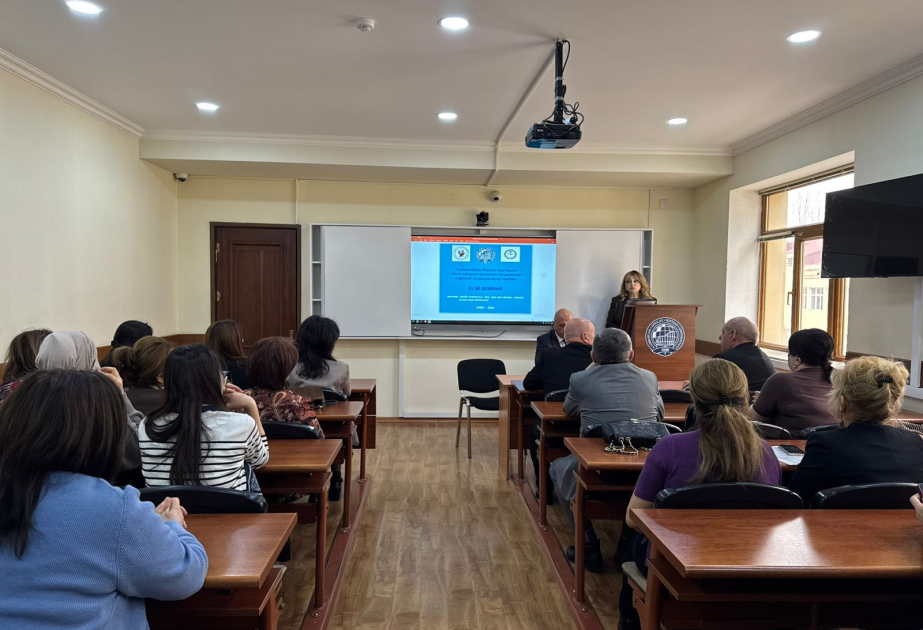 UNEC-də Beynəlxalq Ana Dili Gününə həsr edilən tədbir keçirilib