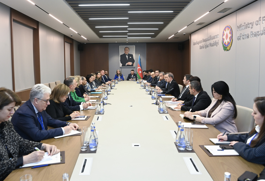 Azərbaycan və ABŞ arasında ticarət və strateji əməkdaşlıq müzakirə edilib