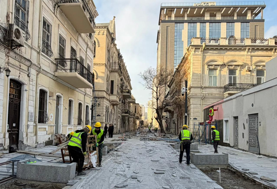Продолжаются работы по созданию пешеходных зон в столице