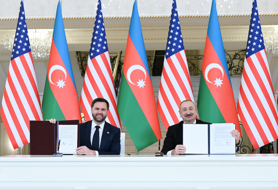 Aserbaidschan und USA unterzeichnen Charta über strategische Partnerschaft in Baku VIDEO