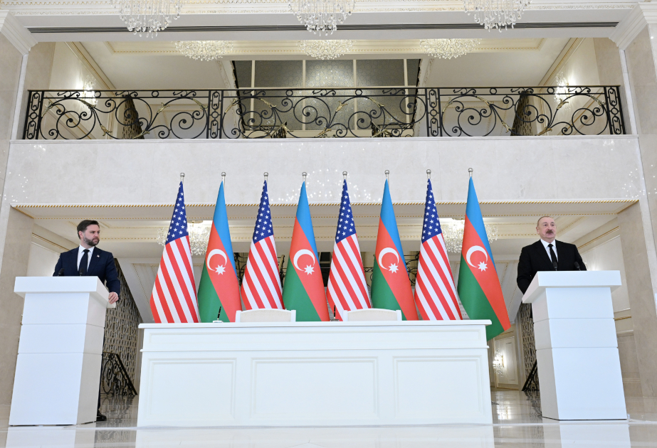 Azərbaycan Prezidenti İlham Əliyev və ABŞ-ın Vitse-prezidenti Ceyms Devid Vens mətbuata bəyanatlarla çıxış ediblər  YENİLƏNİB