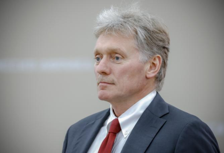 Песков: Москва намерена развивать взаимовыгодные отношения с Баку и Ереваном