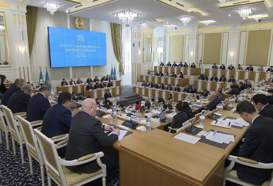 Около 10 тысяч предложений поступило по проекту новой Конституции Казахстана
