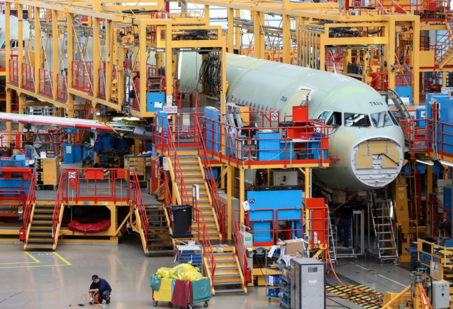 Boeing opens year with busy January for deliveries and orders