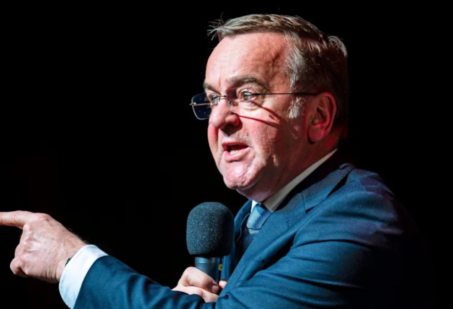 Almaniyanın müdafiə naziri: Kiyevin 60 milyard avroluq xarici yardıma ehtiyacı var