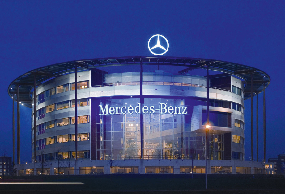 “Mercedes-Benz”in xalis gəliri ötən il iki dəfə azalıb